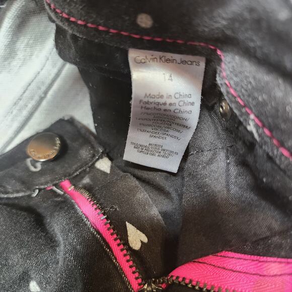 Calvin Klein Jeans Kids Black Shorts Rare HTF Heart Print Youth Size 14 Denim - Picture 6 of 11